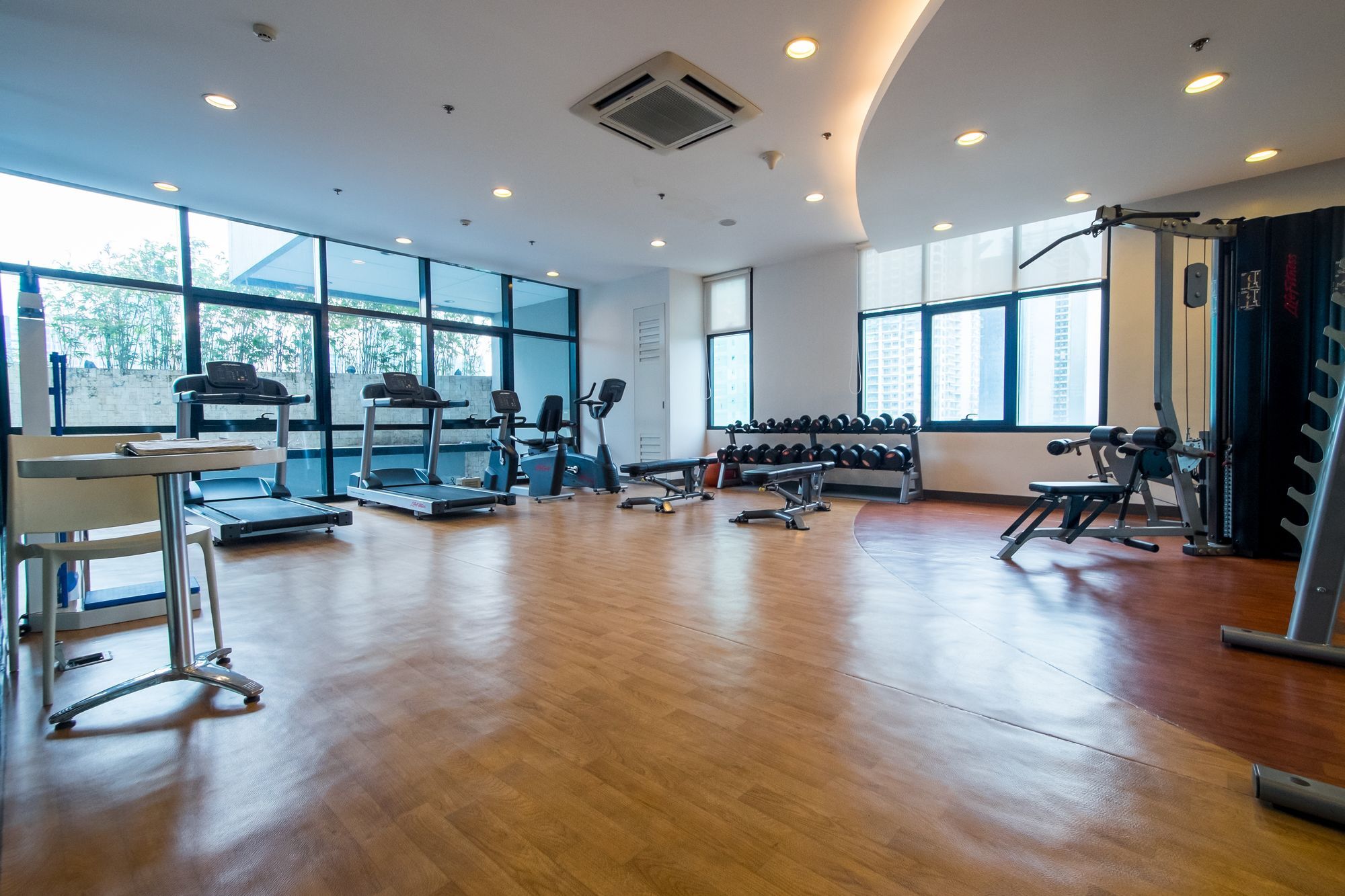 Zen Home At Icon Plaza Bgc Taguig Exteriör bild